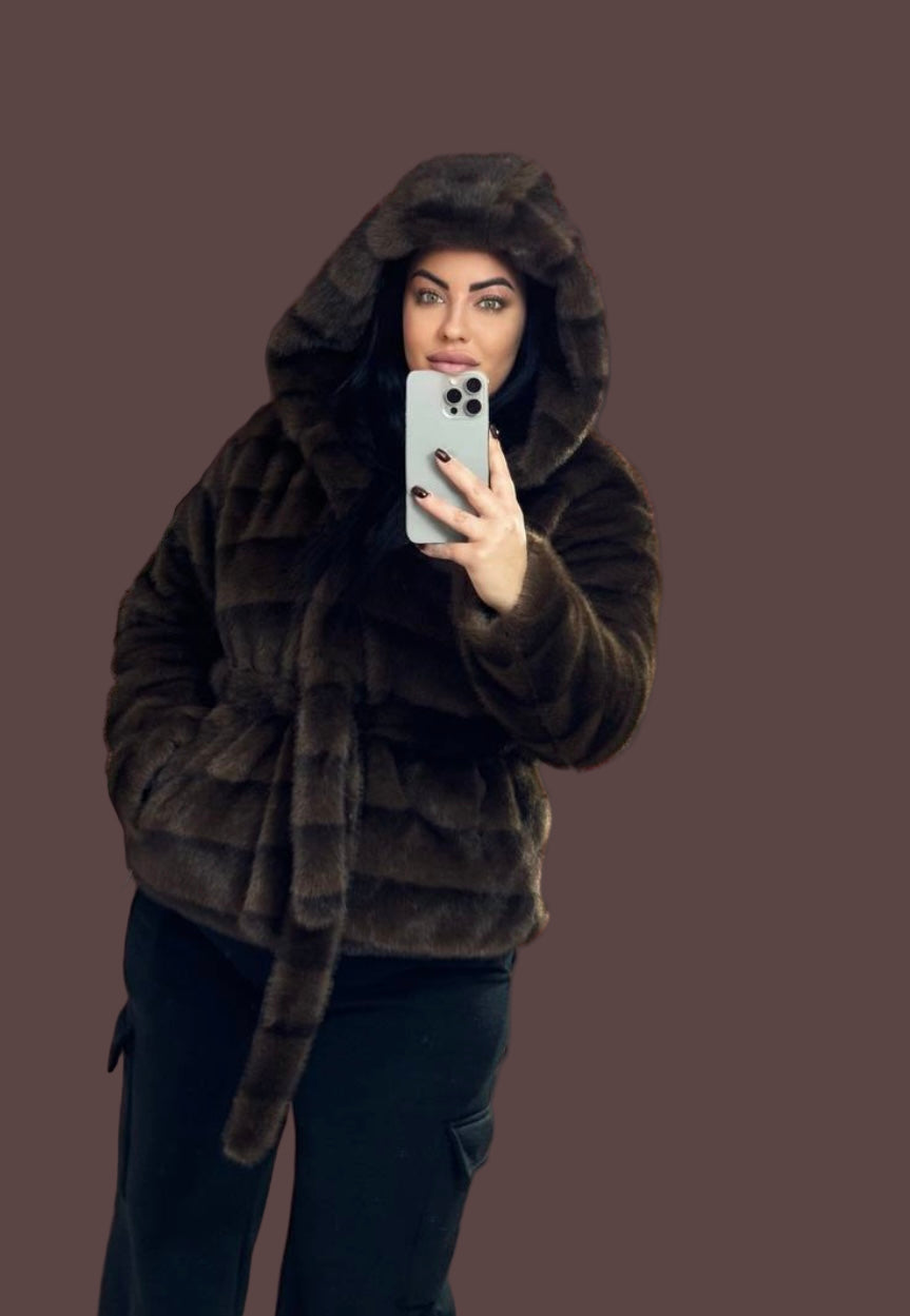 Eco pelliccia modello accapatoio